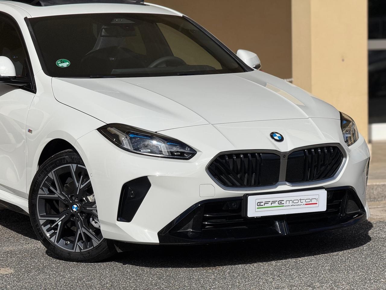 Bmw 118d 5p. MSport PRO Tetto Apribile Sedili PRO HeadUp Display - VISIBILE IN SEDE!!!