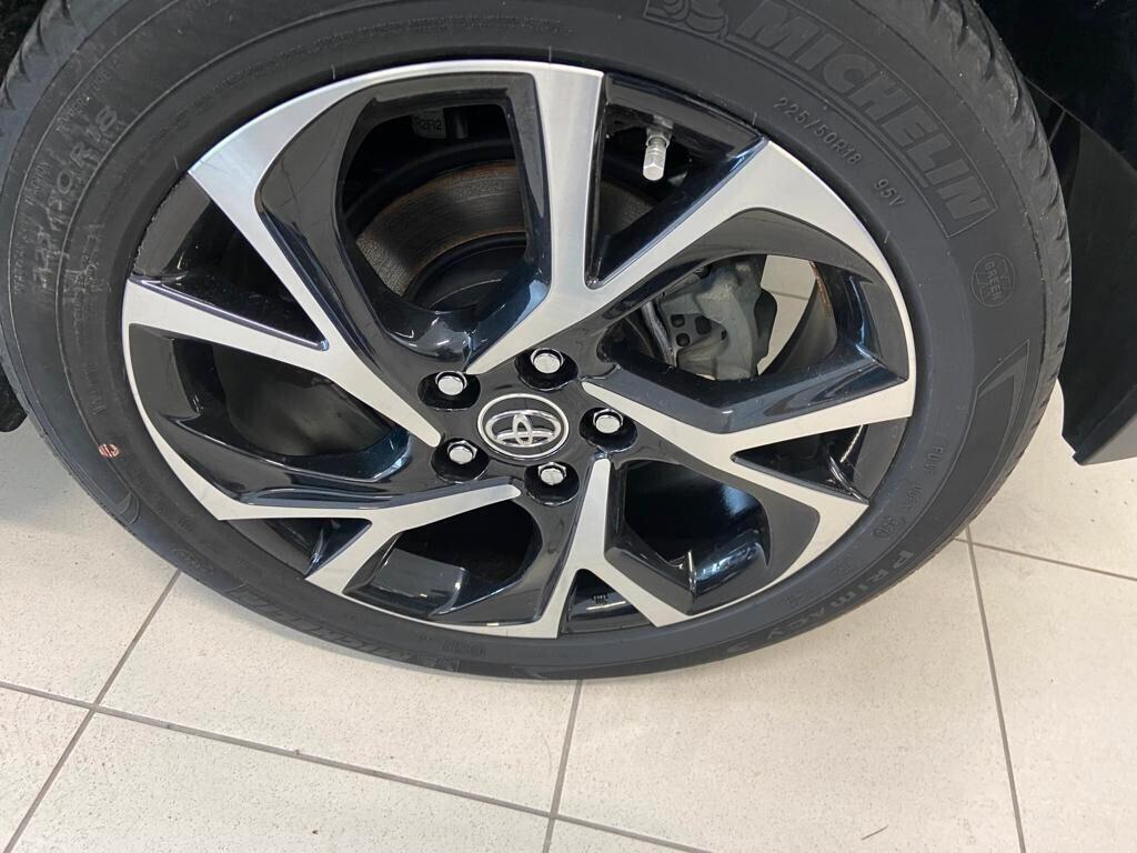 Toyota C-HR TREND 1.8 Hybrid E-CVT