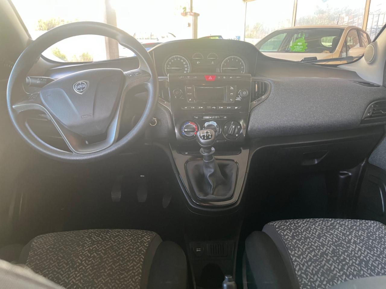 Lancia Ypsilon 1.2 69 CV 5 porte Elefantino Blu
