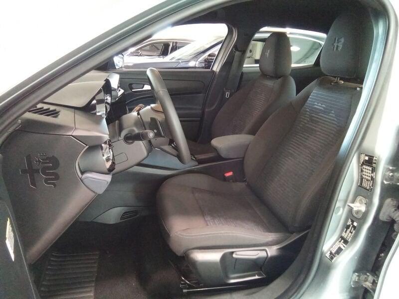 Alfa Romeo Junior Ibrida 1.2 136CV Hybrid eDCT6 ibrida
