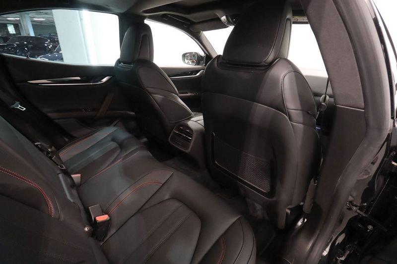 Maserati Ghibli Modena Ultima SQ4 430 CV