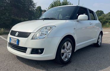 Suzuki Swift bianco perla idonea ai neopatentati