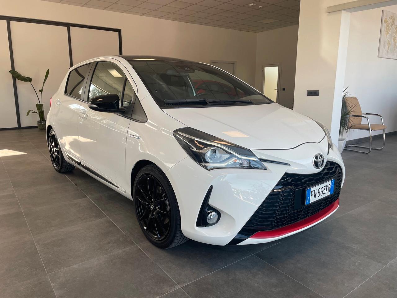 Toyota Yaris 1.5 Hybrid 5 porte GR-S