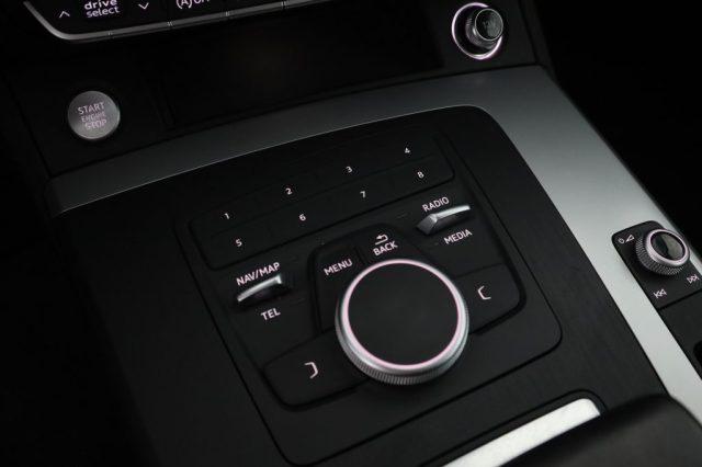 AUDI Q5 Q5 40 TDI quattro S tronic Business