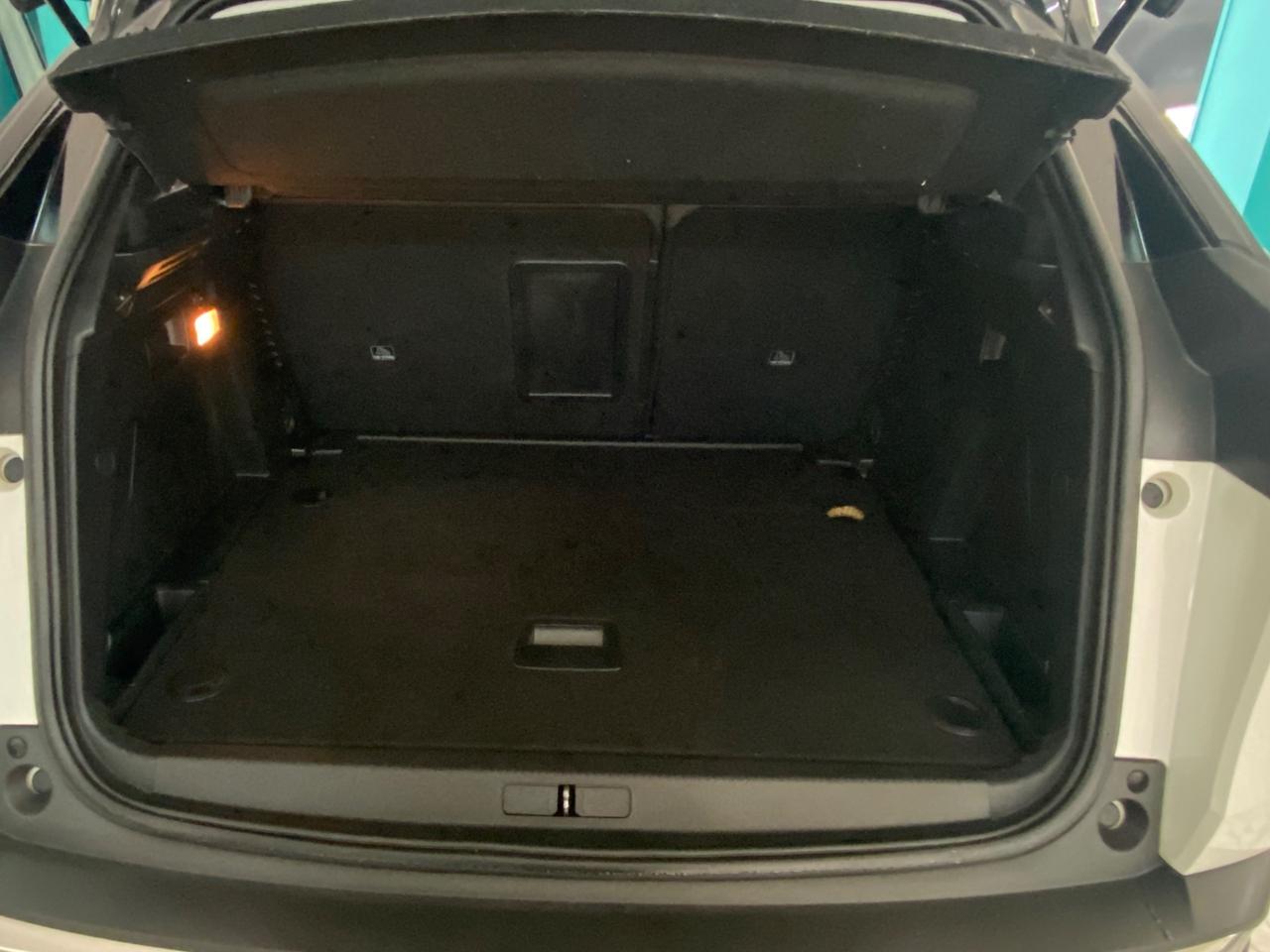 Peugeot 3008 ALLURE park