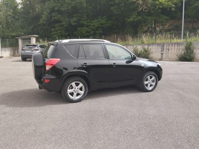 TOYOTA RAV 4 Luxury 2.2 D-CAT