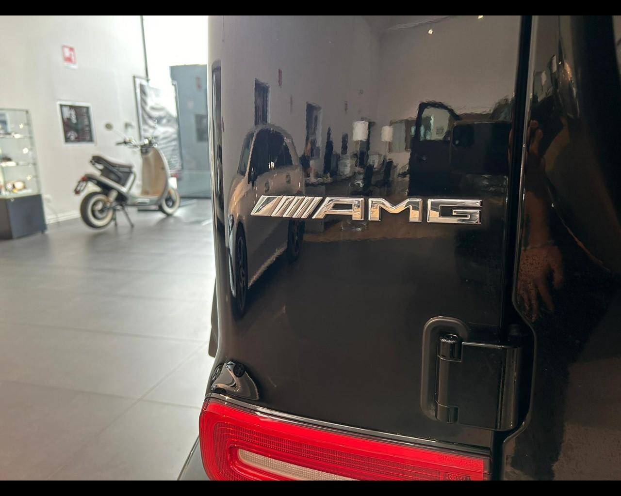 Mercedes-Benz Classe G - W463 2018 - G AMG 63 585cv auto