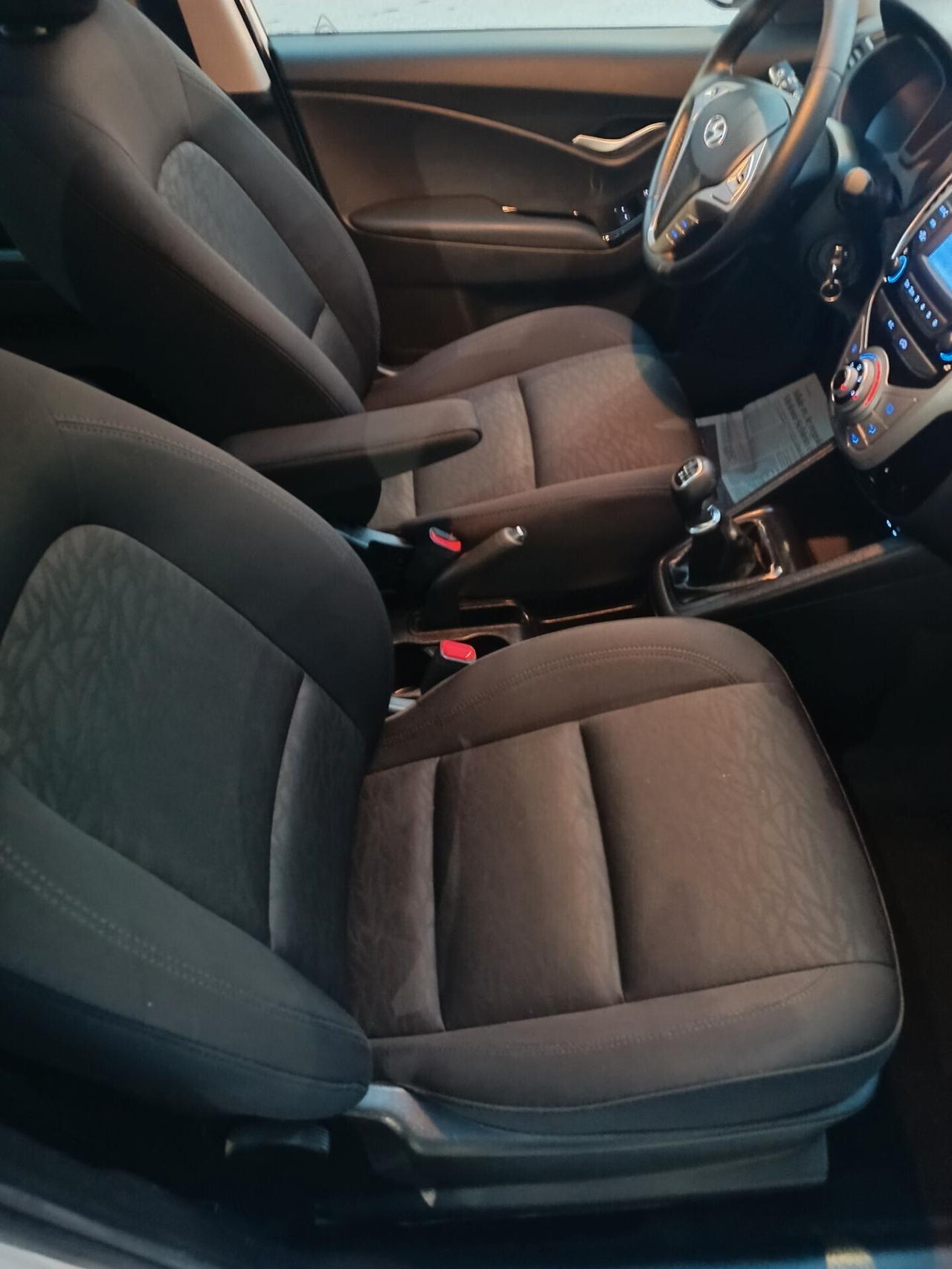 Hyundai iX20 1.4 CRDI 90 CV XPOSSIBLE TETTO APRIBILE FULL