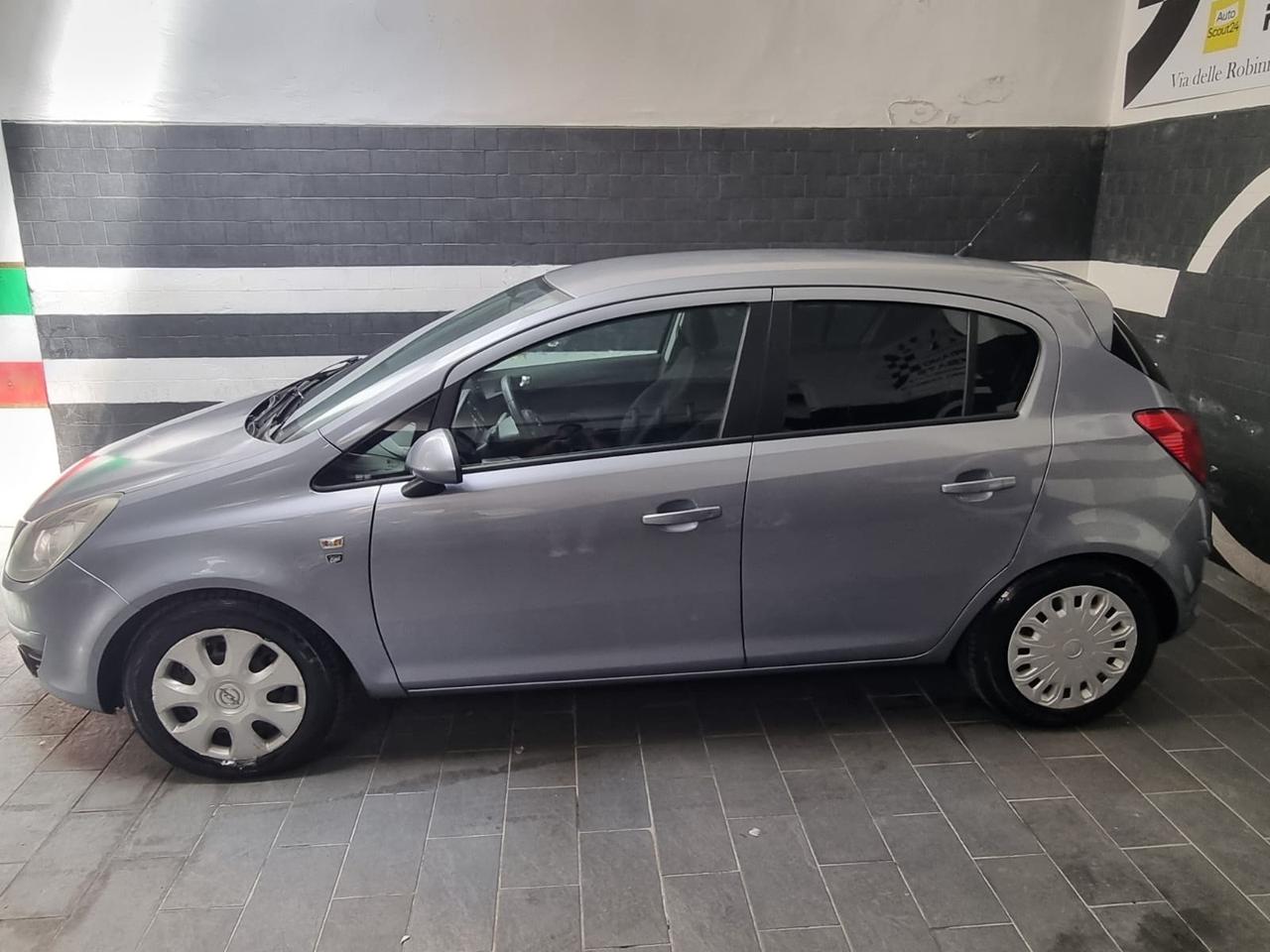 Opel Corsa 1.2 80CV 5 porte GPL-TECH Edition
