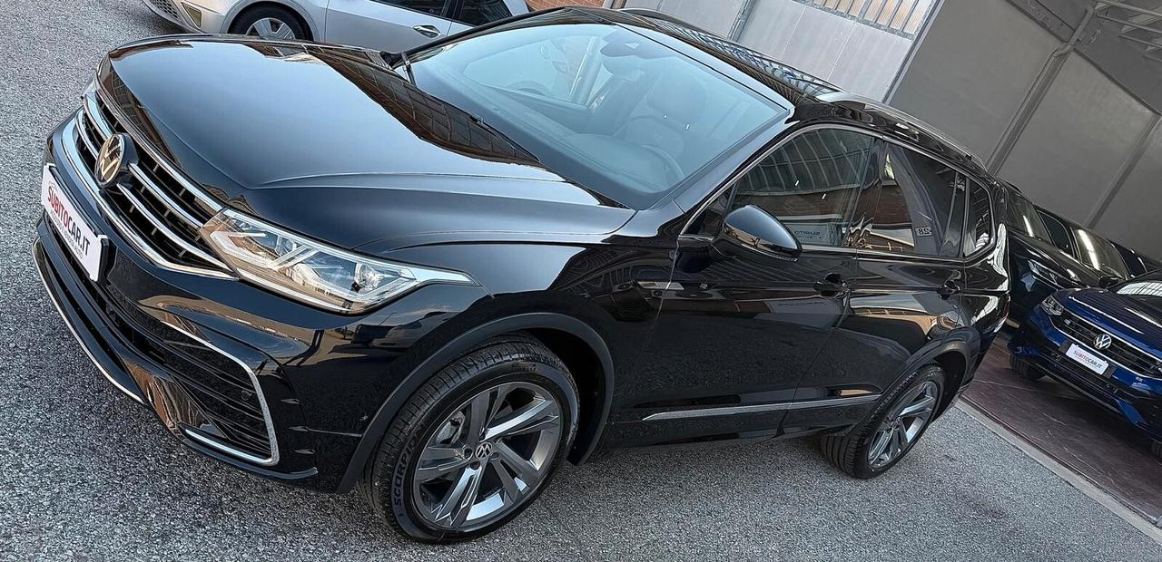 Volkswagen Tiguan Allspace 2.0 TDI SCR DSG R-Line 7 POSTI GRANZIA UFFICIALE FINO 2028