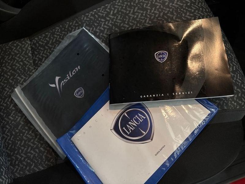 Lancia Ypsilon 1.0 firefly hybrid Silver Plus s&s 70cv