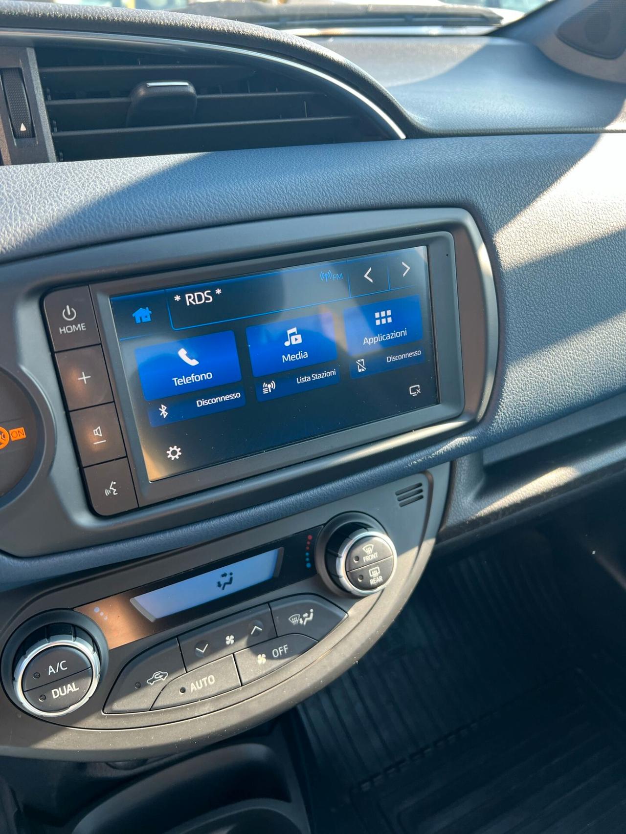 Toyota Yaris HYBRID