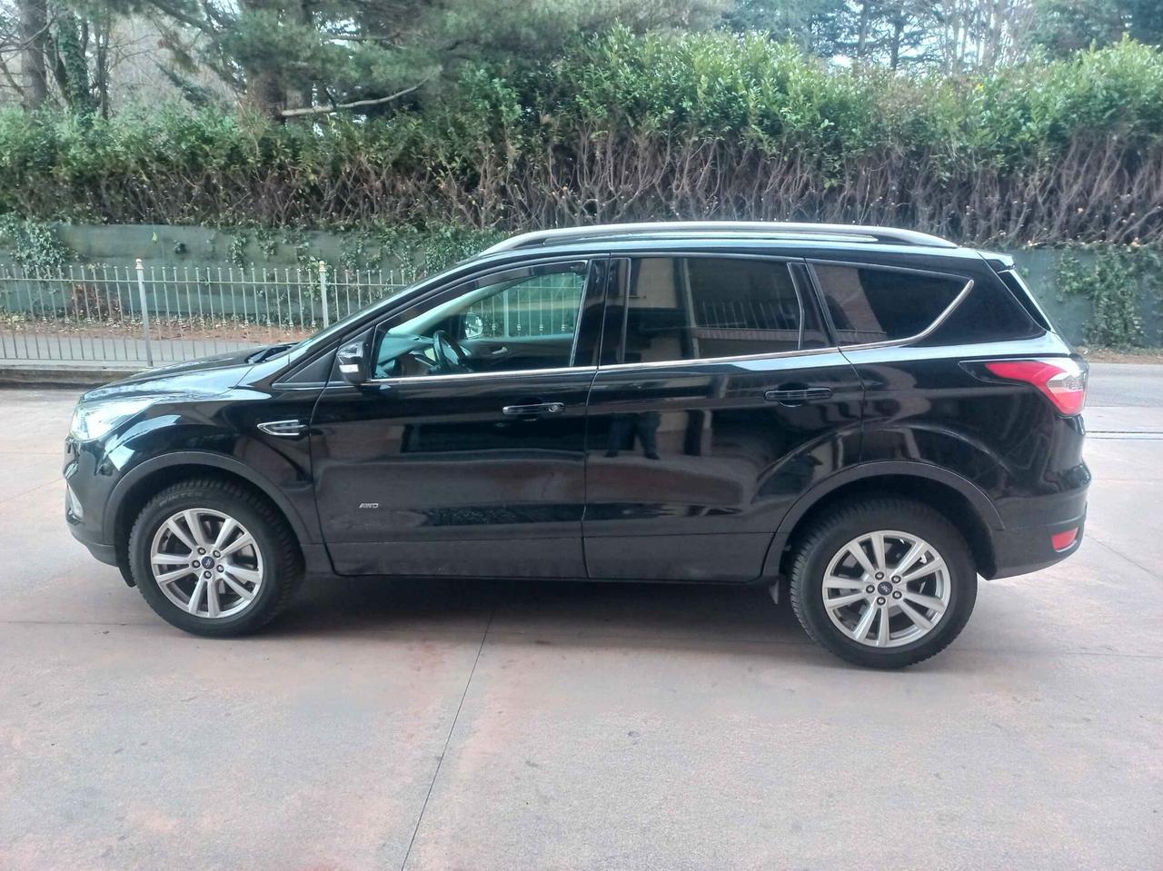 Ford Kuga 2.0 TDCI 150 CV S&S 4WD Titanium Business