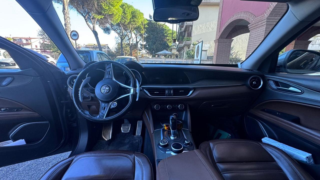 Alfa Romeo Stelvio 2.2 Turbodiesel 210 CV AT8 Q4 Executive
