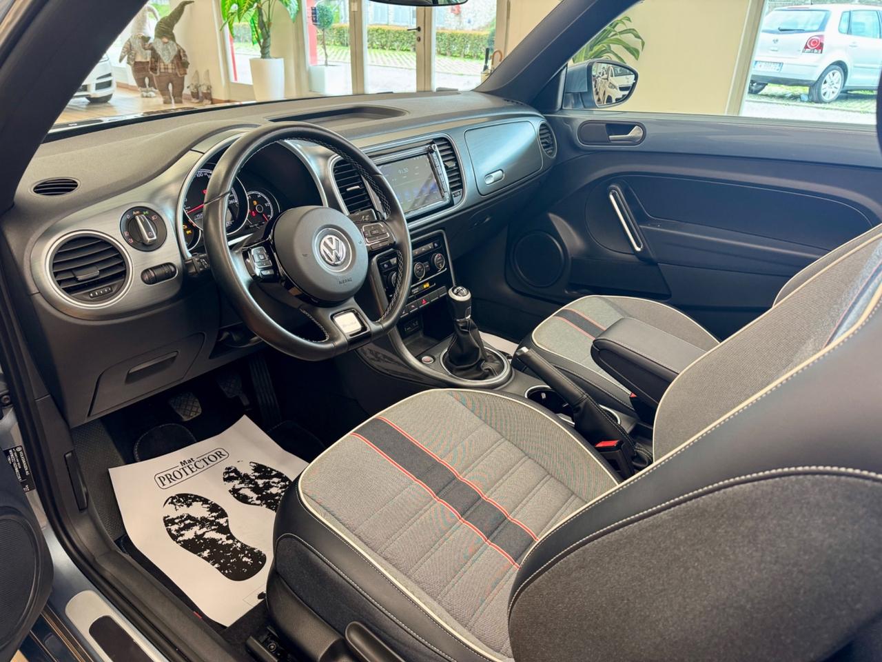 Volkswagen Maggiolino Cabrio DENIM EDITION 29.000 KM