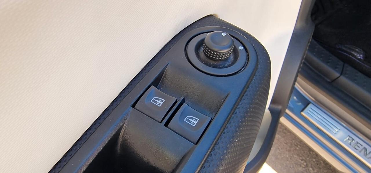 Renault Twingo 0.9 TCe 90 CV EDC COSMIC Unico Proprietario