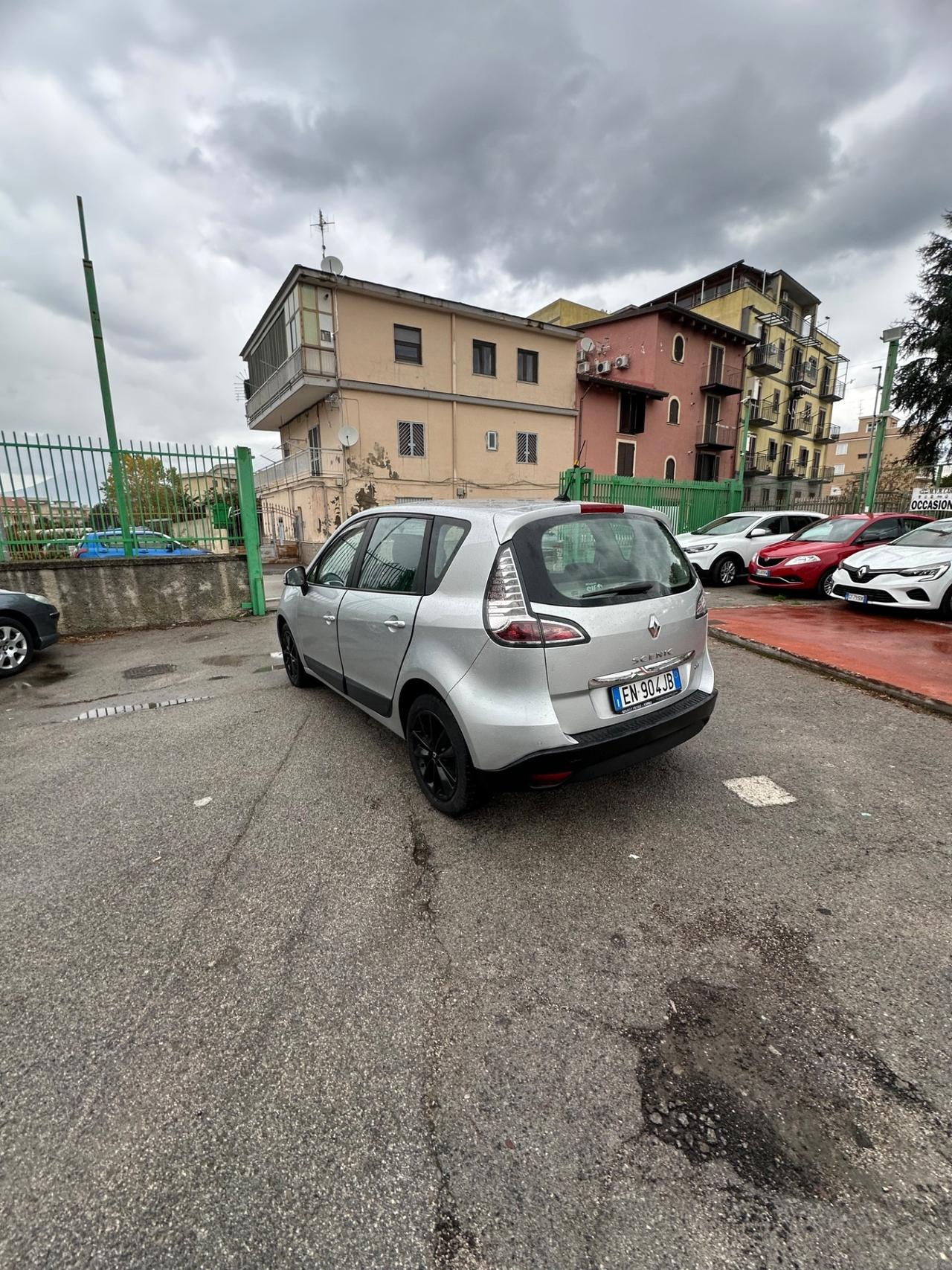 Renault Scenic Scénic XMod 1.5 dCi 110CV EDC Bose