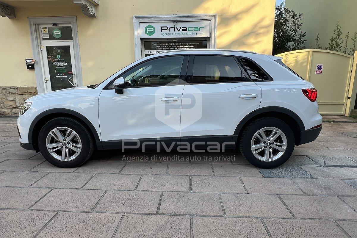 AUDI Q3 35 TDI S tronic Business