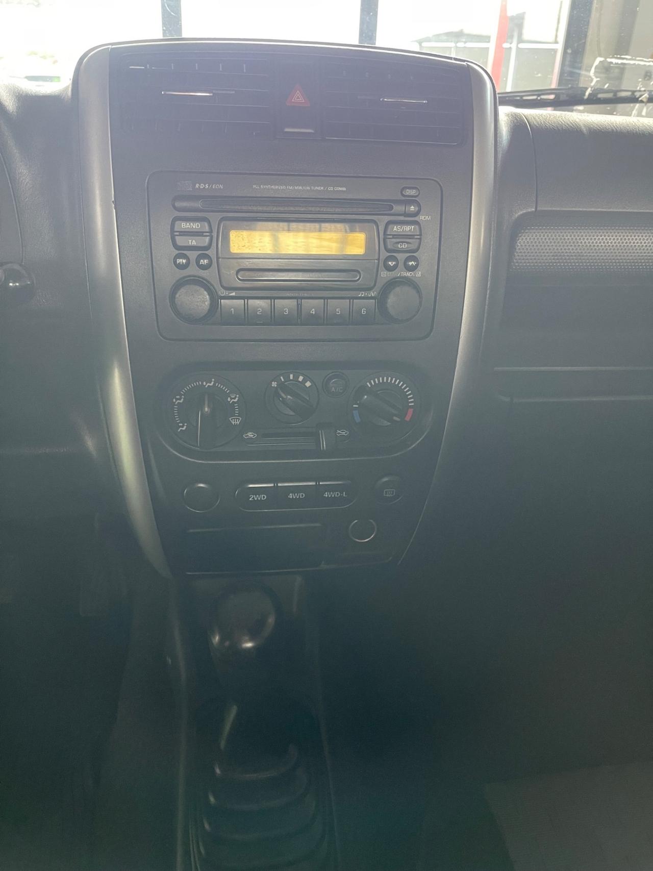 Suzuki Jimny 1.5 DDiS 4WD Autocarro PERMUTE RATE