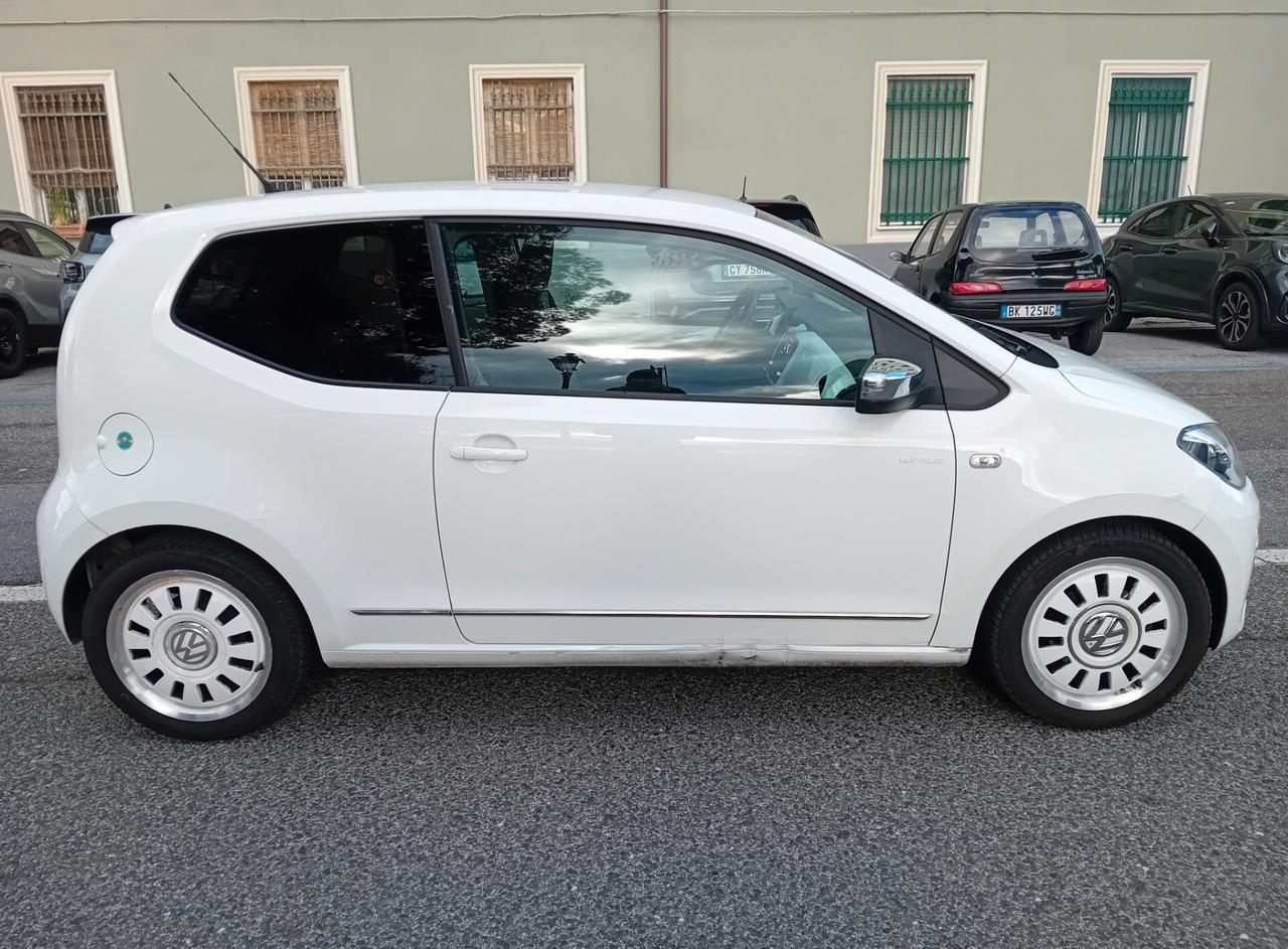 Volkswagen up! - CON FRIZIONE NUOVA