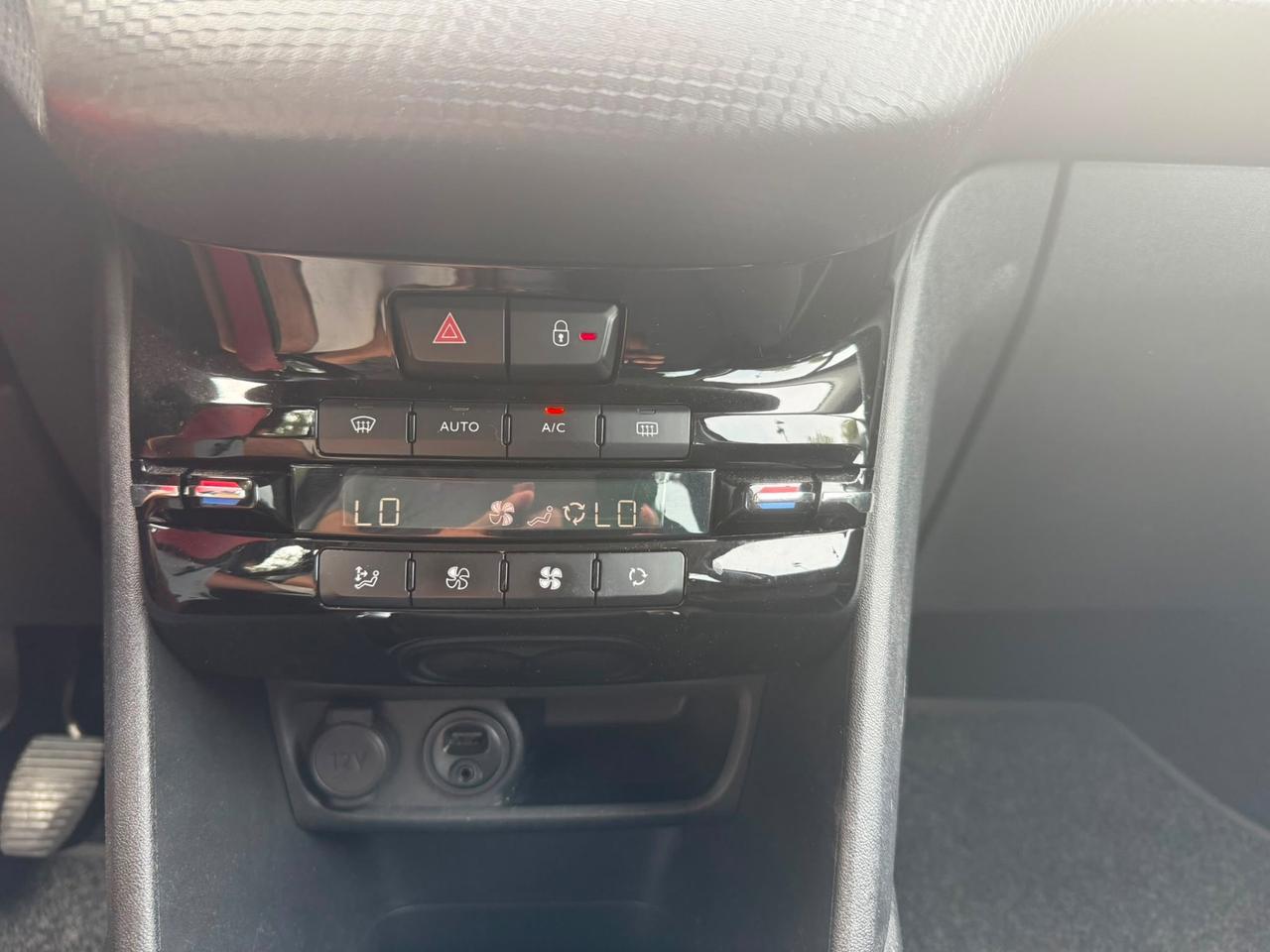 Peugeot 208 PureTech 82 5 porte Allure