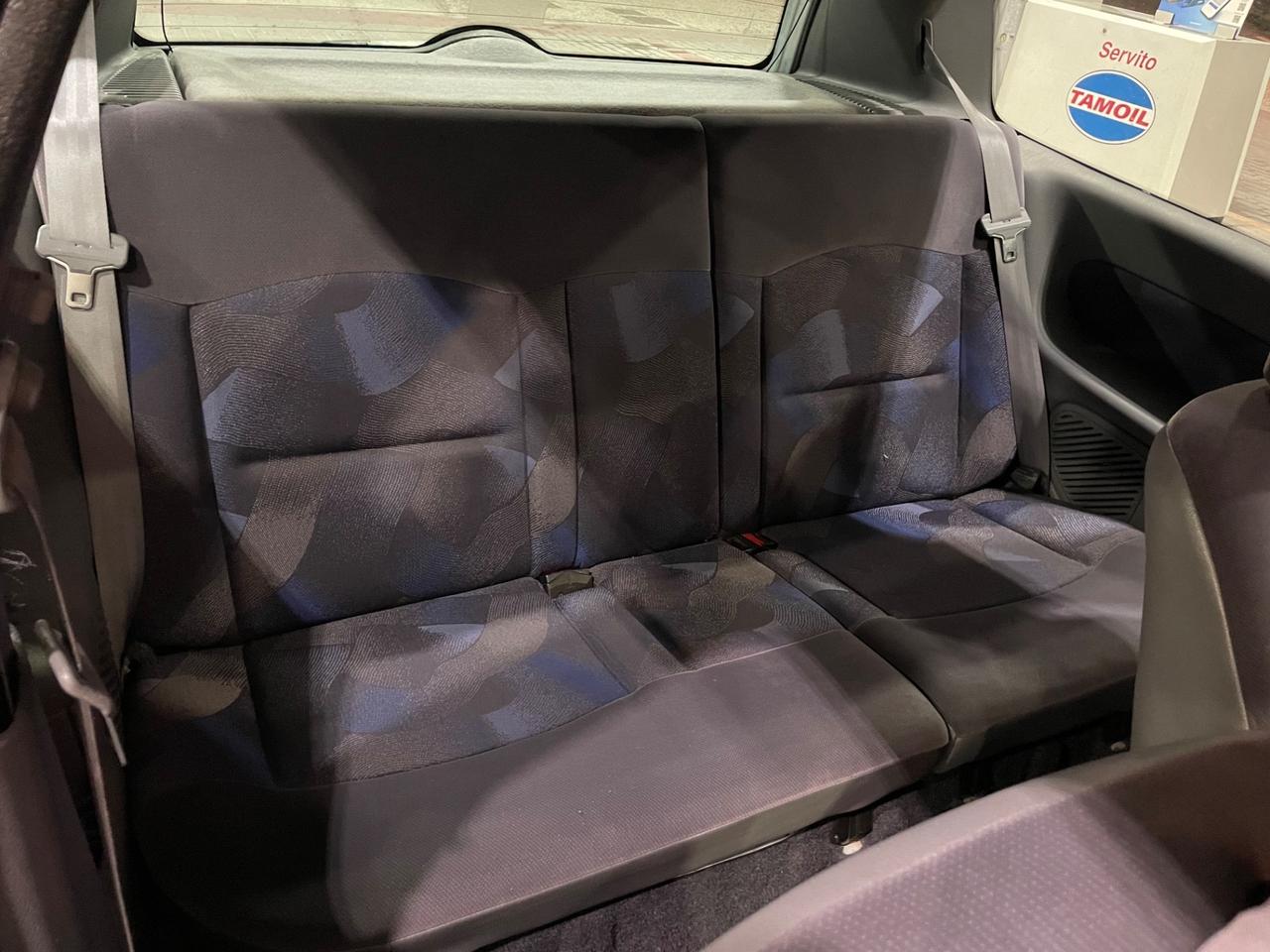 RENAULT CLIO 1.2 BENZINA NEOPATENTATI 183.000.Km