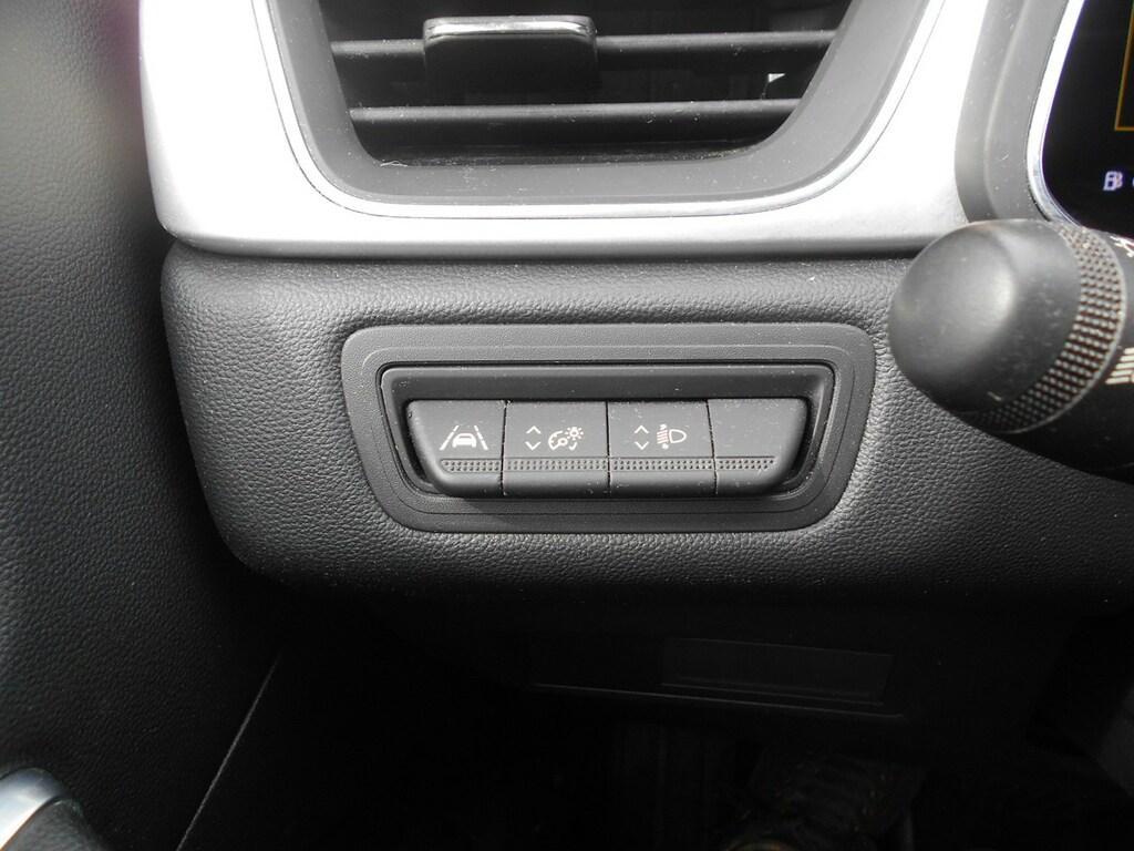 Renault Captur 1.6 E-TECH Hybrid Techno Fast Track Auto