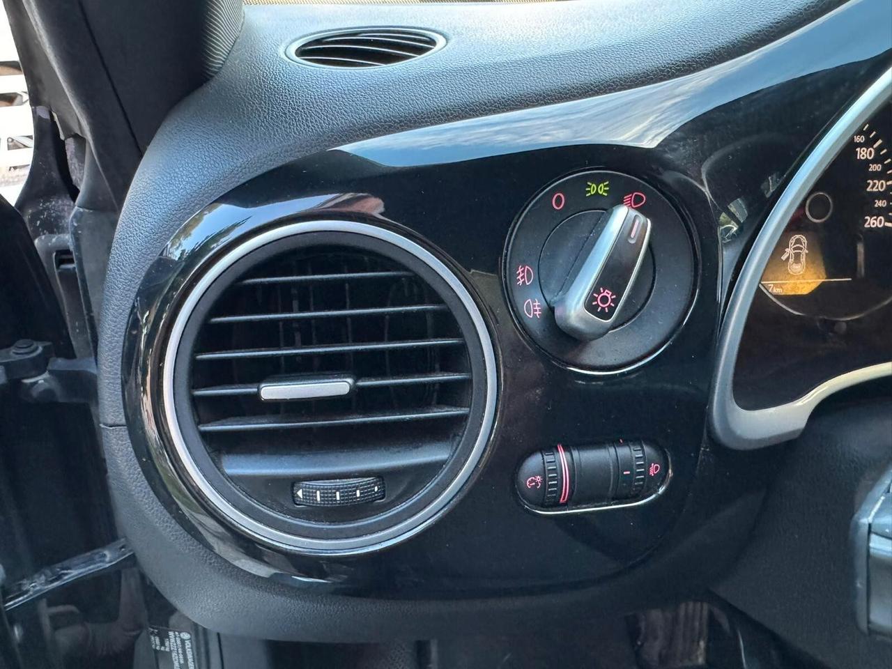 VW MAGGIOLINO 1.6 TDI DESING 105cv NEOPATENTATI