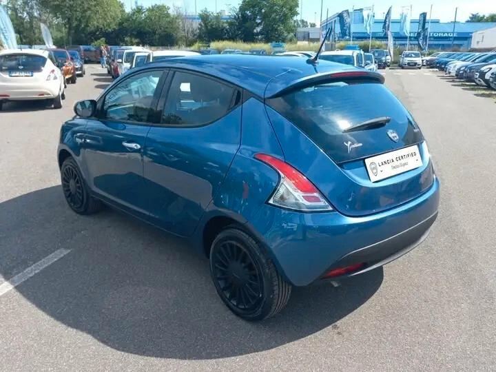 Lancia Ypsilon 1.0 FireFly 5 porte S&S Hybrid Ecochic Silver