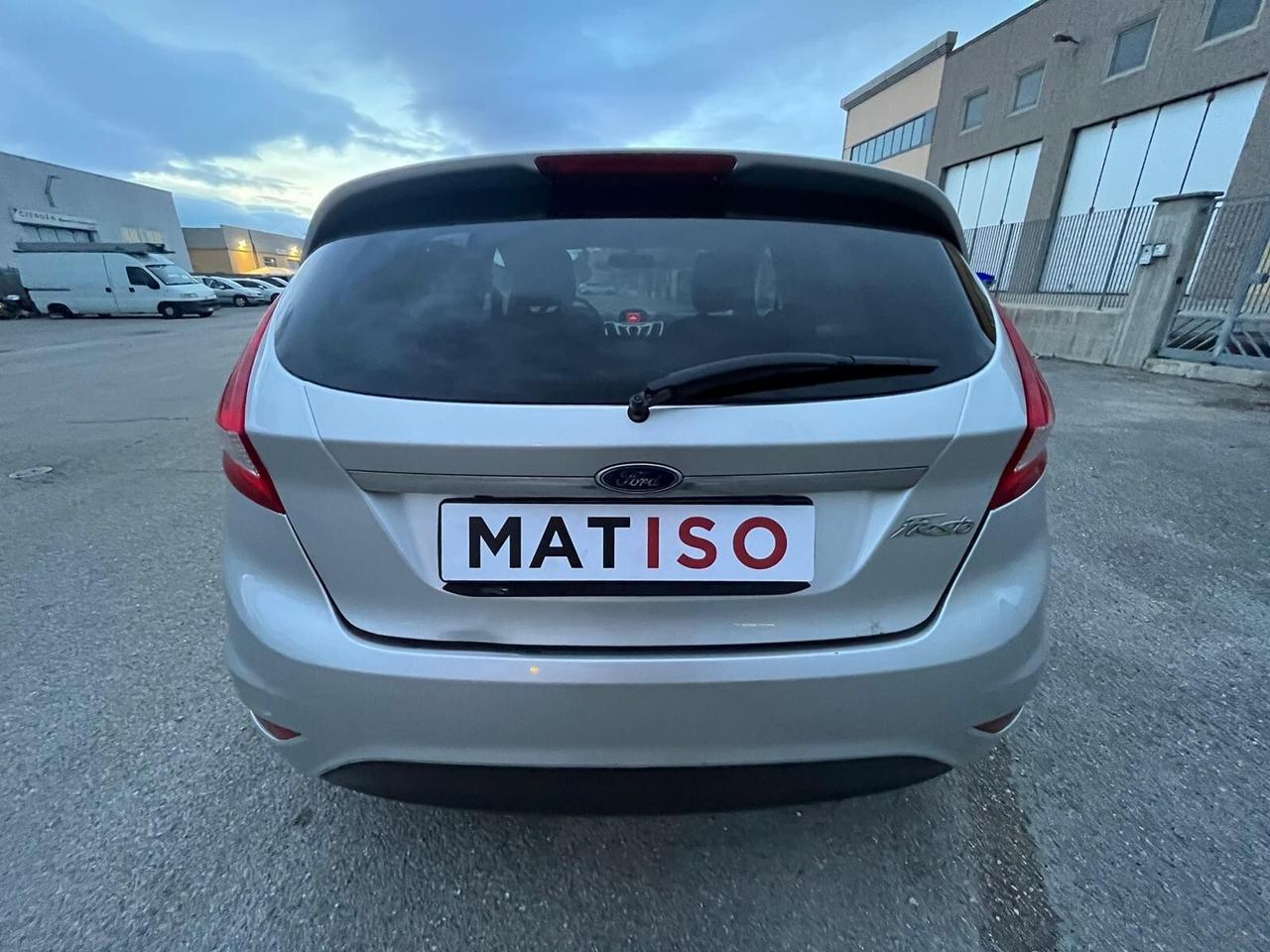 FORD FIESTA 1.4 B-GPL 5p Titanium 135000 km