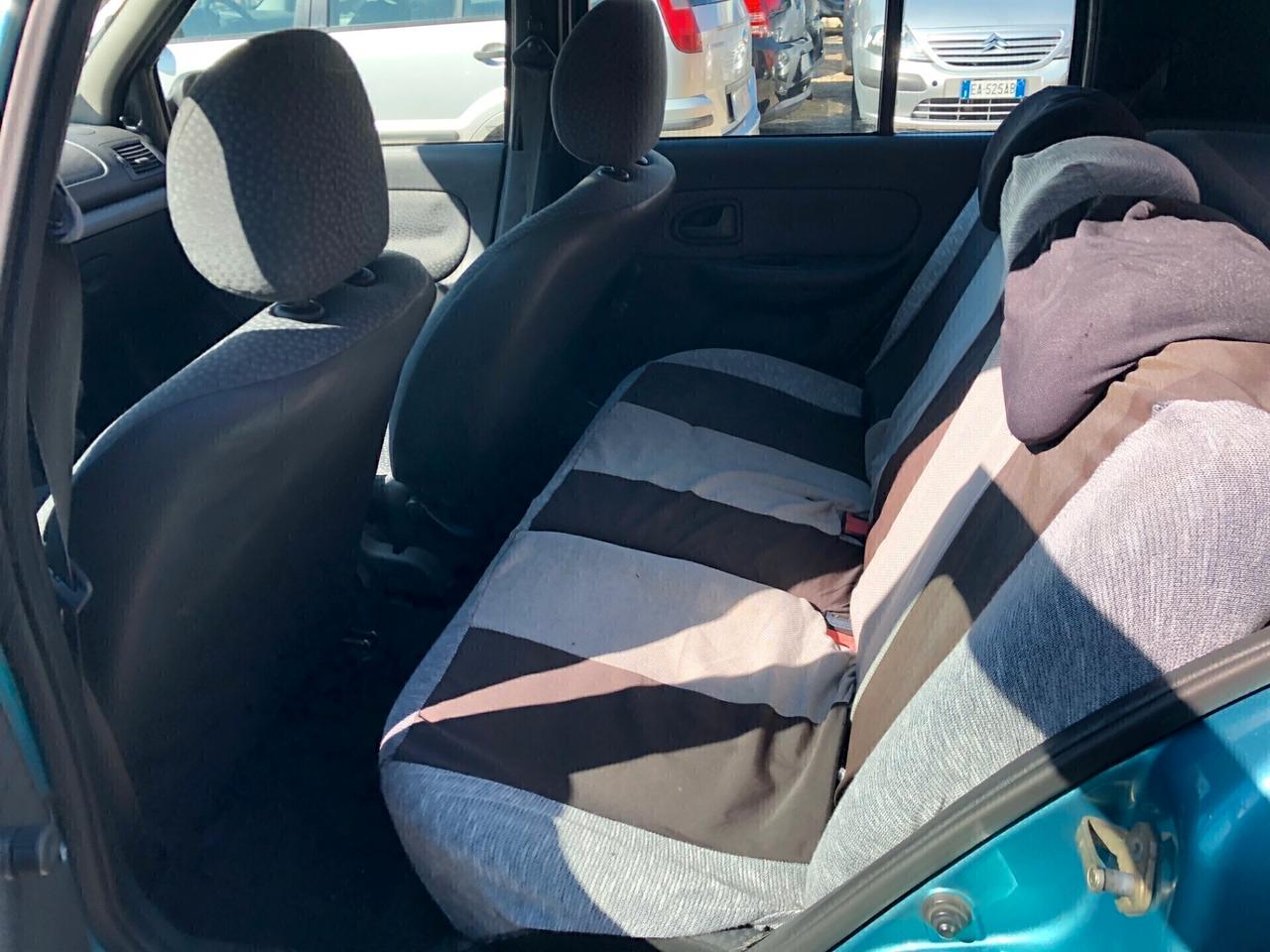 Renault Clio Storia 1.2 5 porte GPL Confort