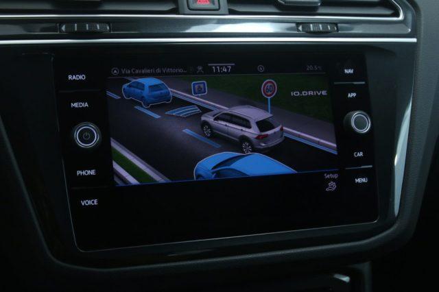 VOLKSWAGEN Tiguan 2.0 TDI 150 CV SCR DSG R-Line Fari Matrix/Black P.