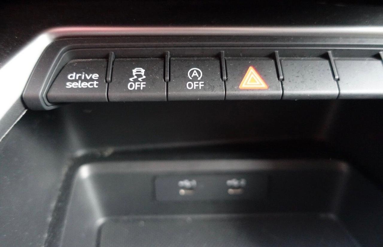 Audi A3 SPB 30 TFsi Business Advanced S tronic Navi