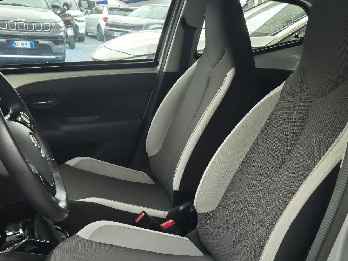 TOYOTA - Aygo - 1.0 VVT-i 69 CV 5p. x-play TSS