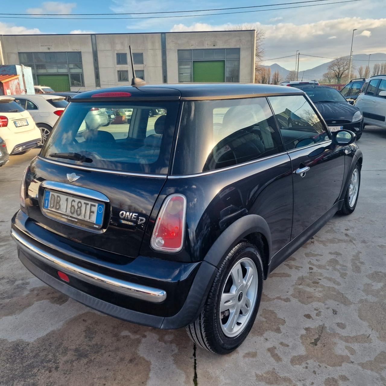 Mini Mini 1.4 tdi One D OK PER NEOPATENTATI