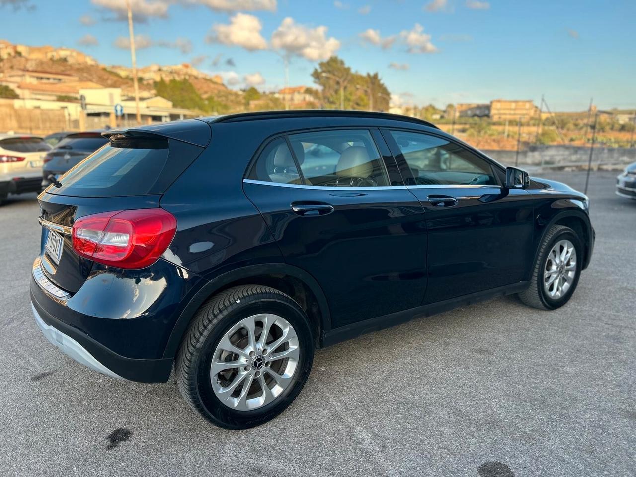 Mercedes-benz GLA 200 d Sport
