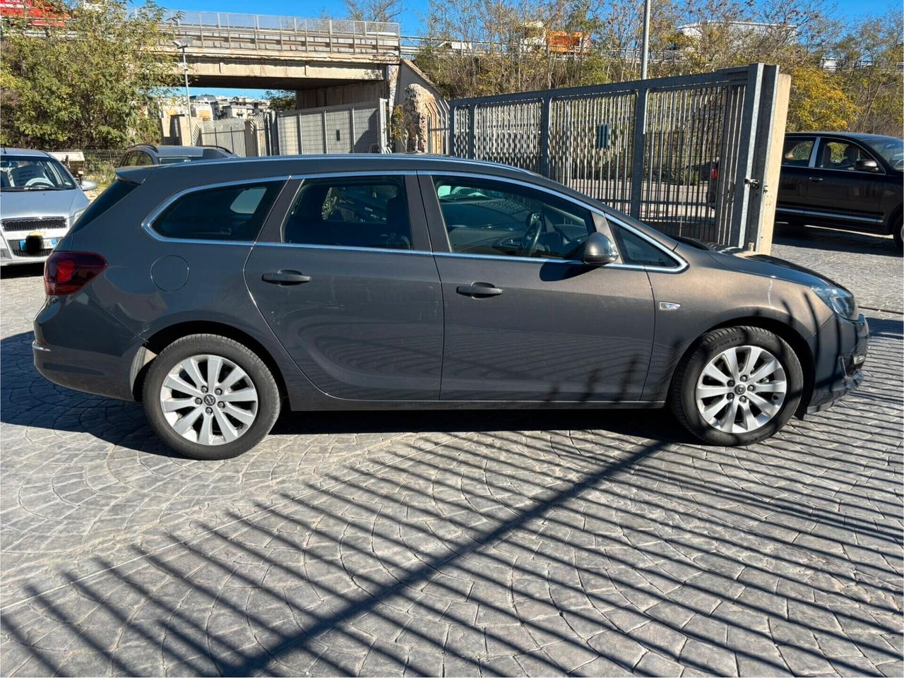 Opel Astra 1.7 CDTI 110CV Sports Tourer Cosmo