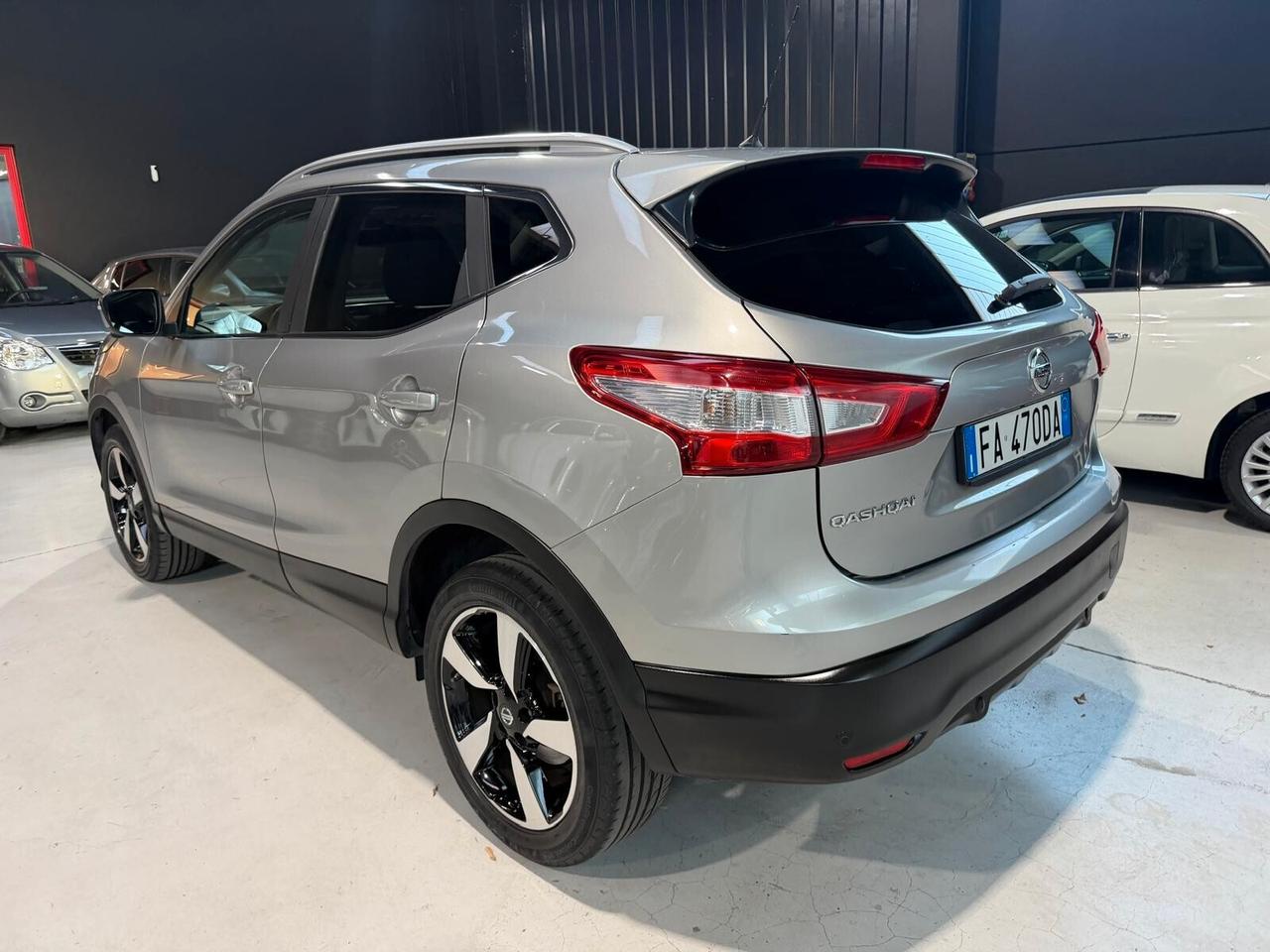 Nissan Qashqai Benzina+Tetto+Navi+360