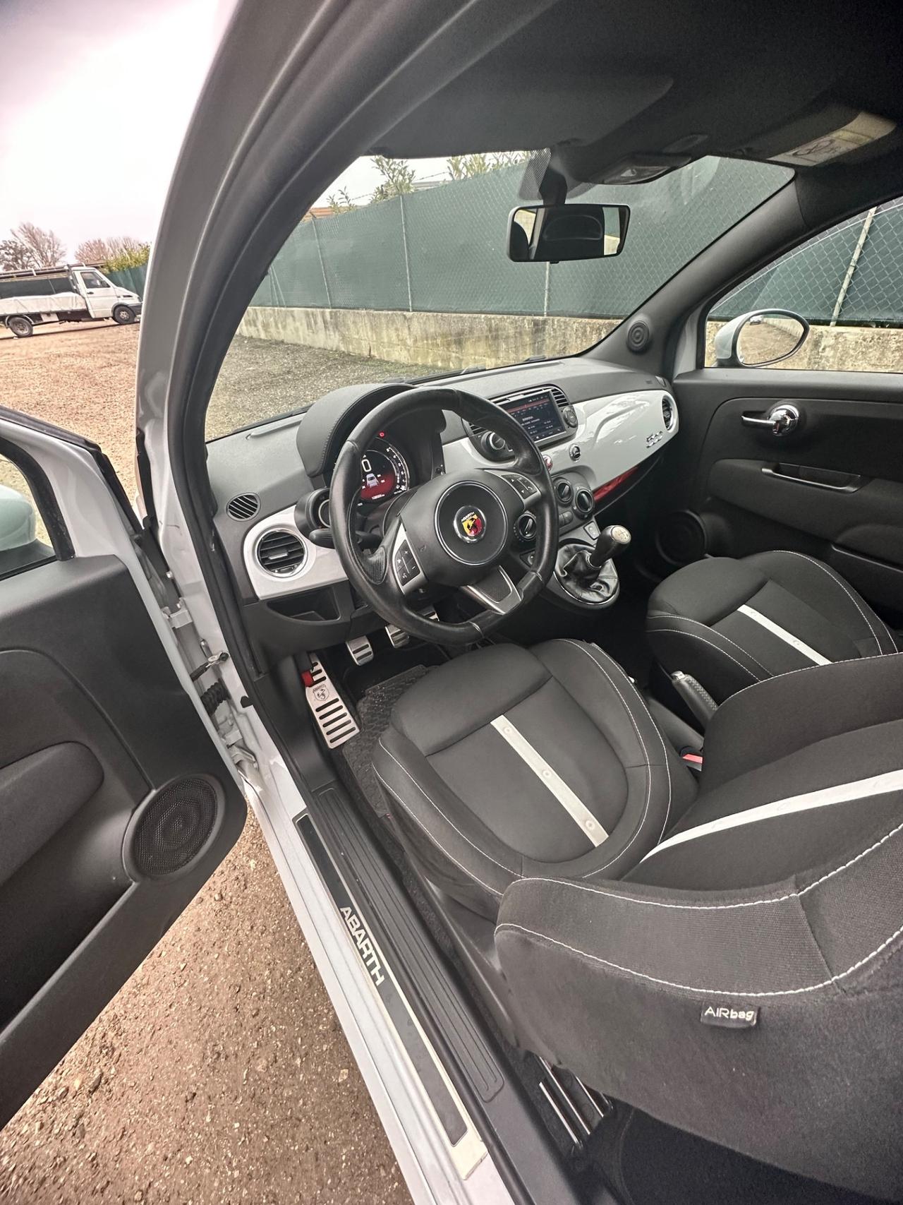 Abarth 595 1.4 Turbo T-Jet 140 CV