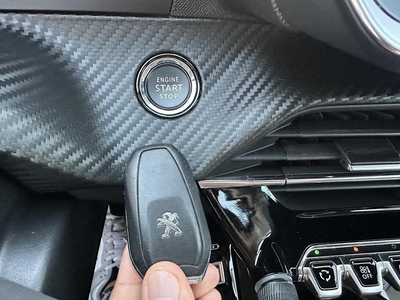 Peugeot 2008 BlueHDi 110 Allure Pack