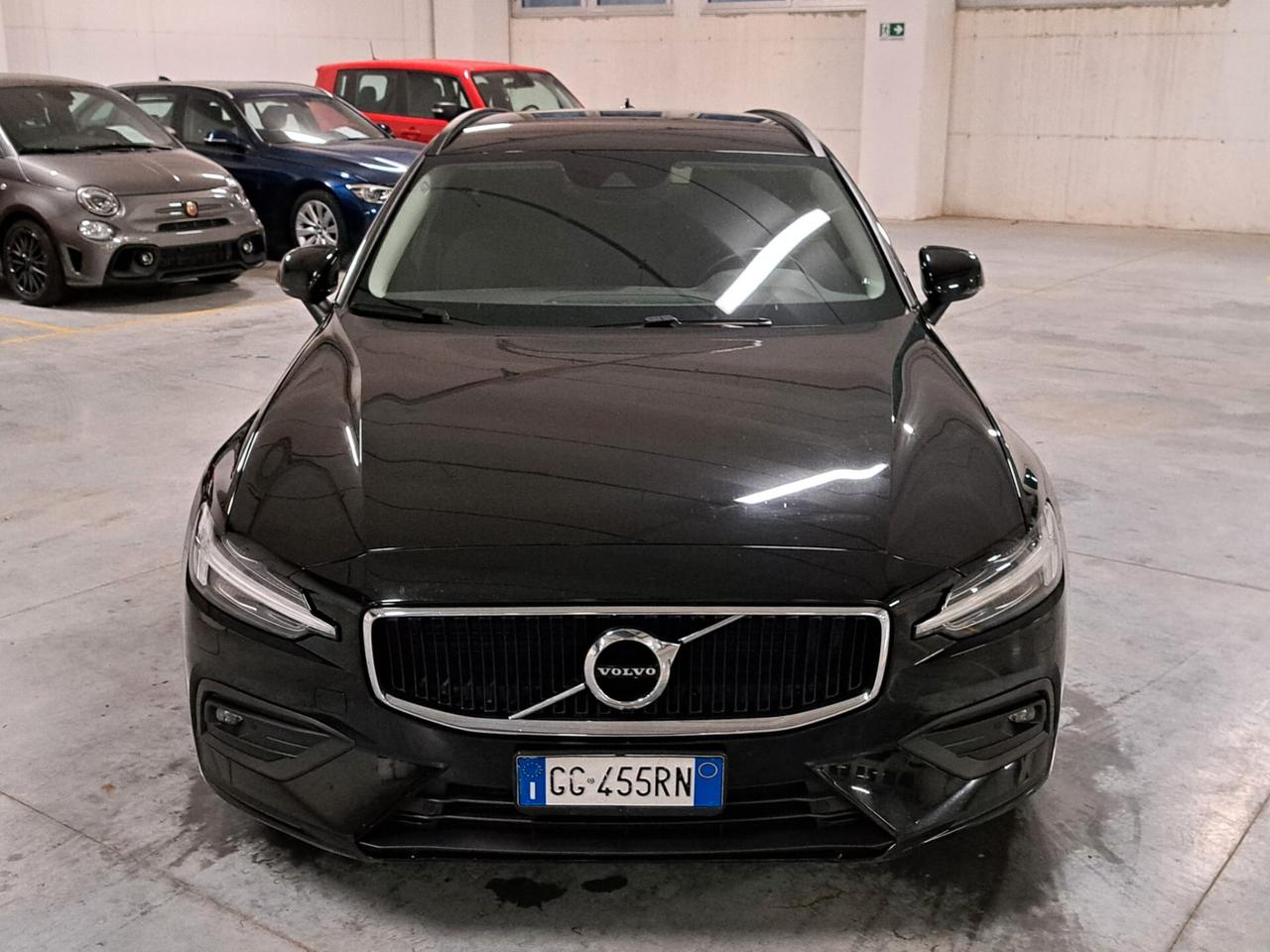 Volvo V60 2.0 B4 (D) Momentum Business Pro **LEGGERE NOTE***