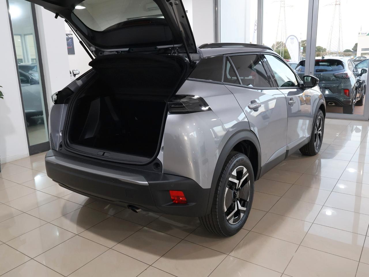 Peugeot 2008 1.2 100cv Allure KM ZERO 2025