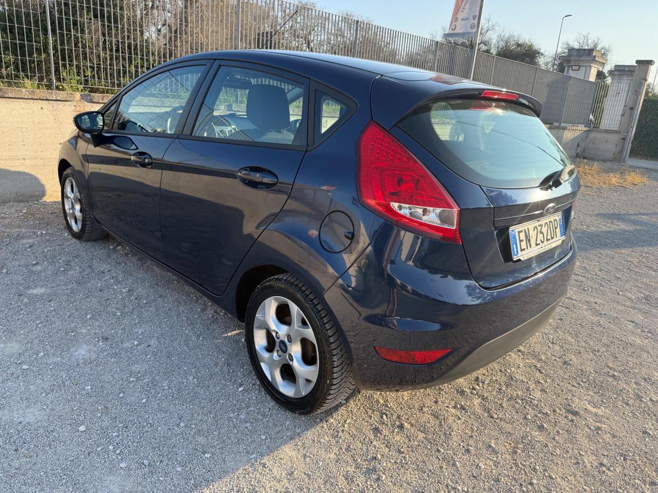 Ford Fiesta 1.4 5 porte Bz.- GPL Titanium