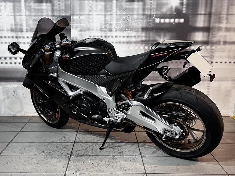 Aprilia RSV4 1100 Factory