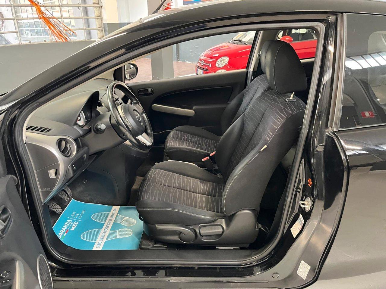 Mazda 2 3 Porte 2 3p 1.3 Play 75cv