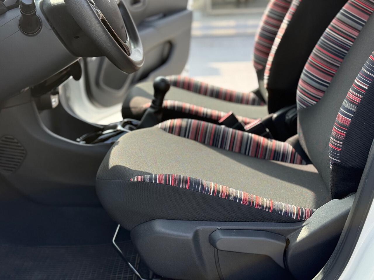 Citroen C1 VTi 72 CV 5 porte pari al nuovo km 0