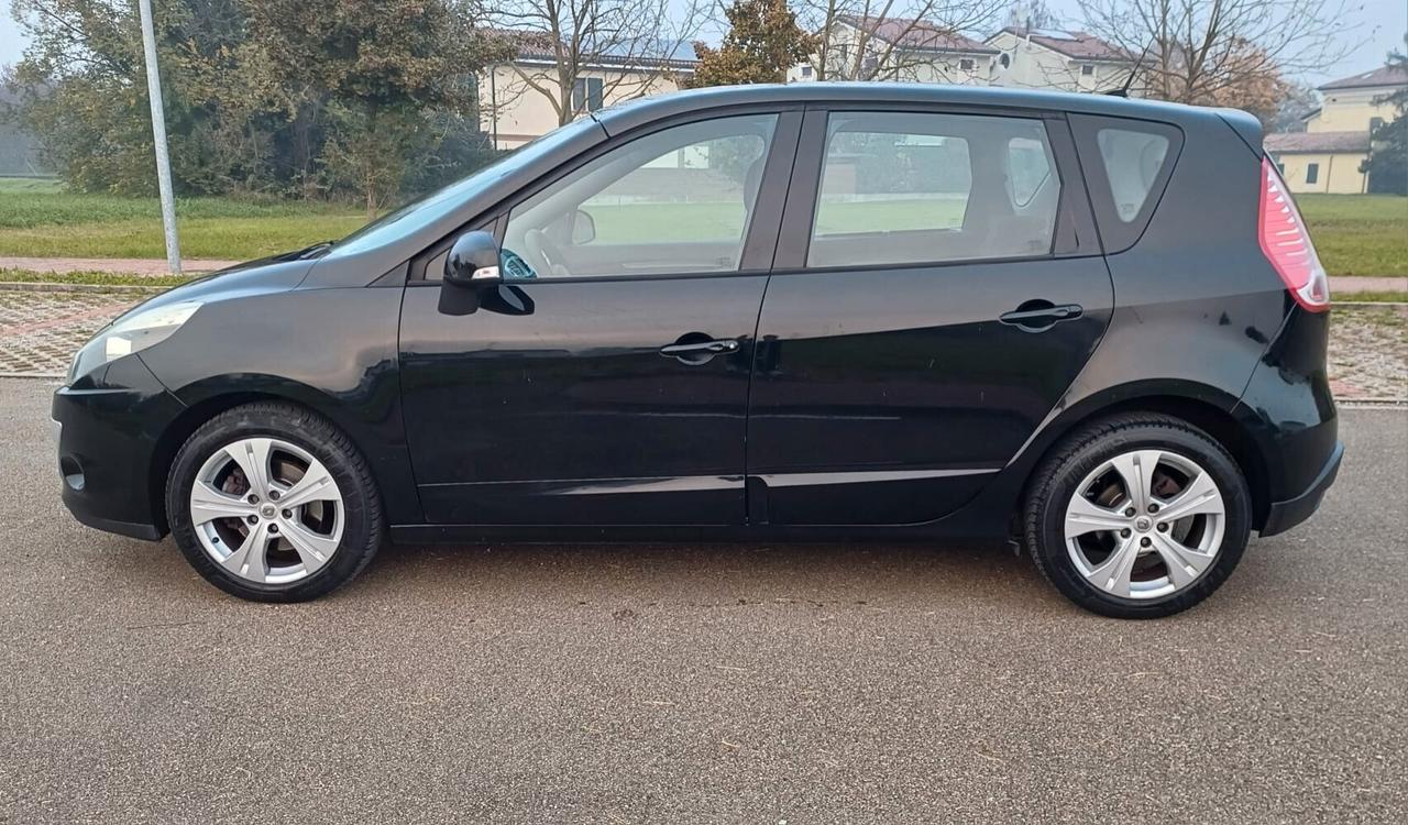 Renault Scenic Scénic 1.5 dCi 110CV Dynamique