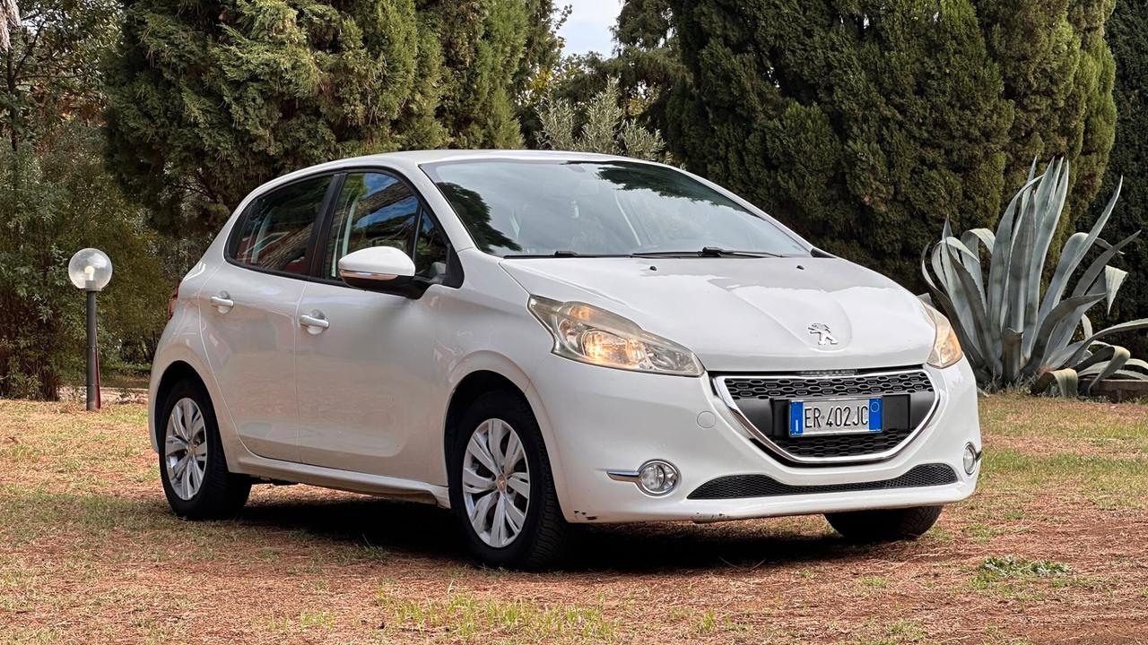 Peugeot 208 PureTech 82 5p Allure 2014 OTTIMO STATO leggi testo GPL