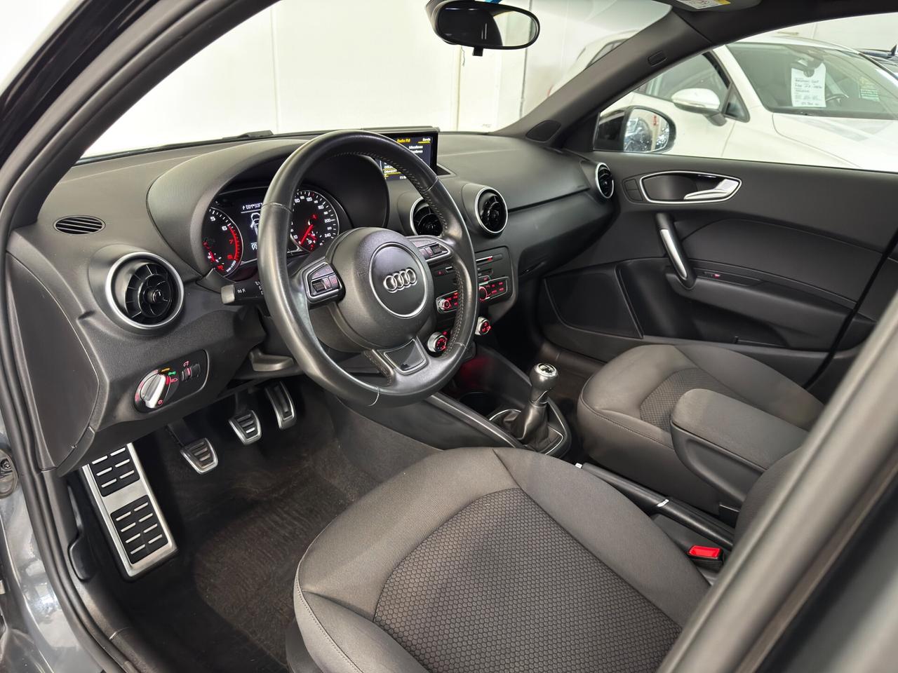 Audi A1 1.0 TFSI ultra Sport S-LINE OK NEOPATENTATI