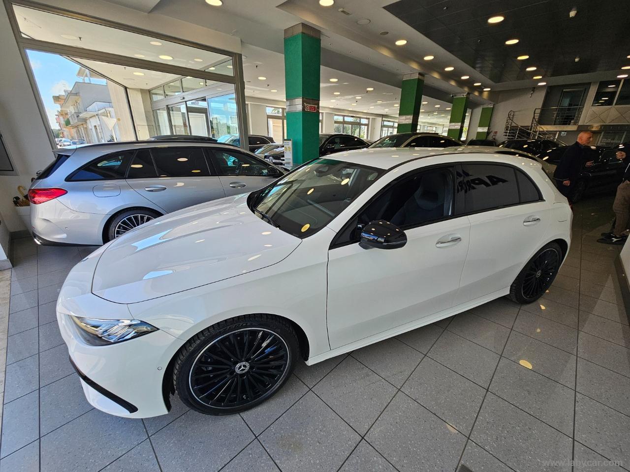 MERCEDES-BENZ A 200 d Automatic Premium Plus AMG Line